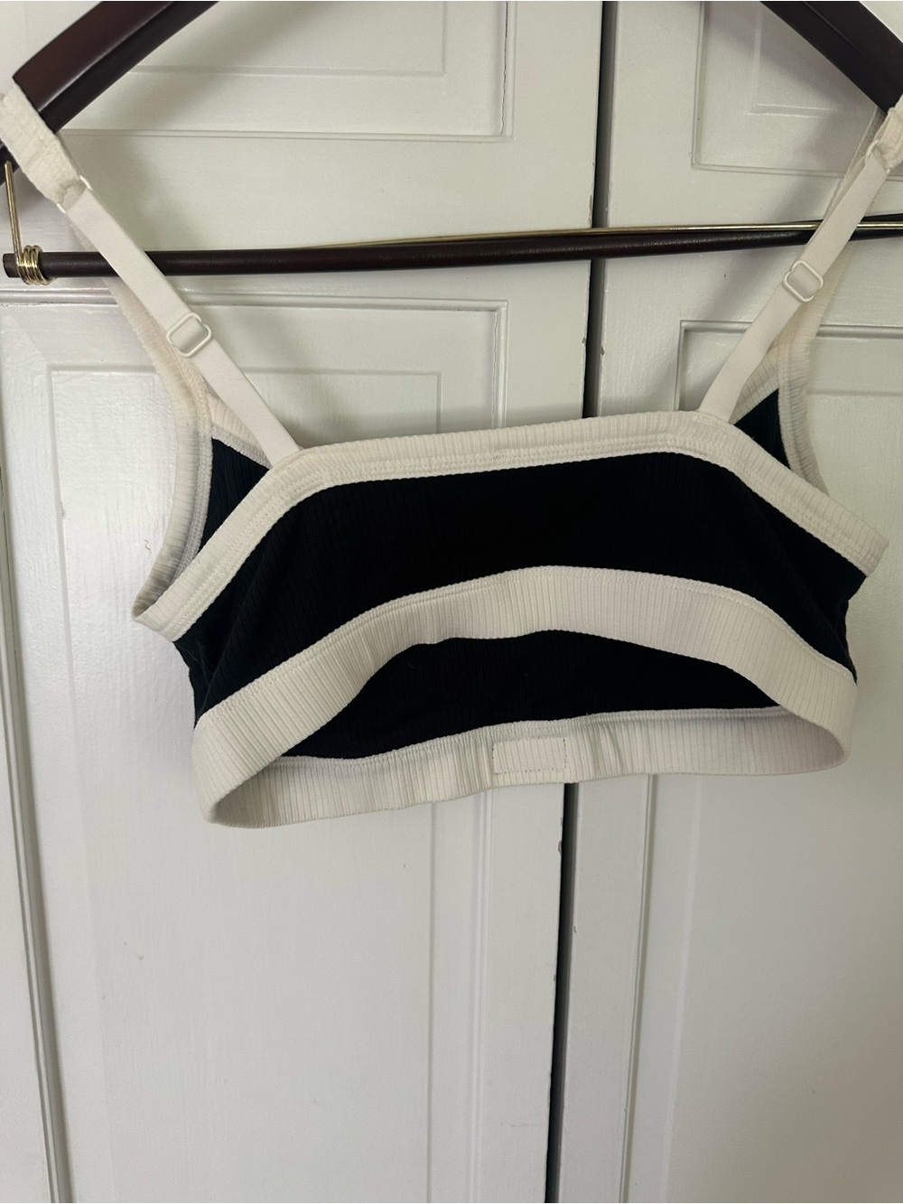 UGG Black and Cream Ribbed Crop Tank & Short Set - Picture 3 of 5